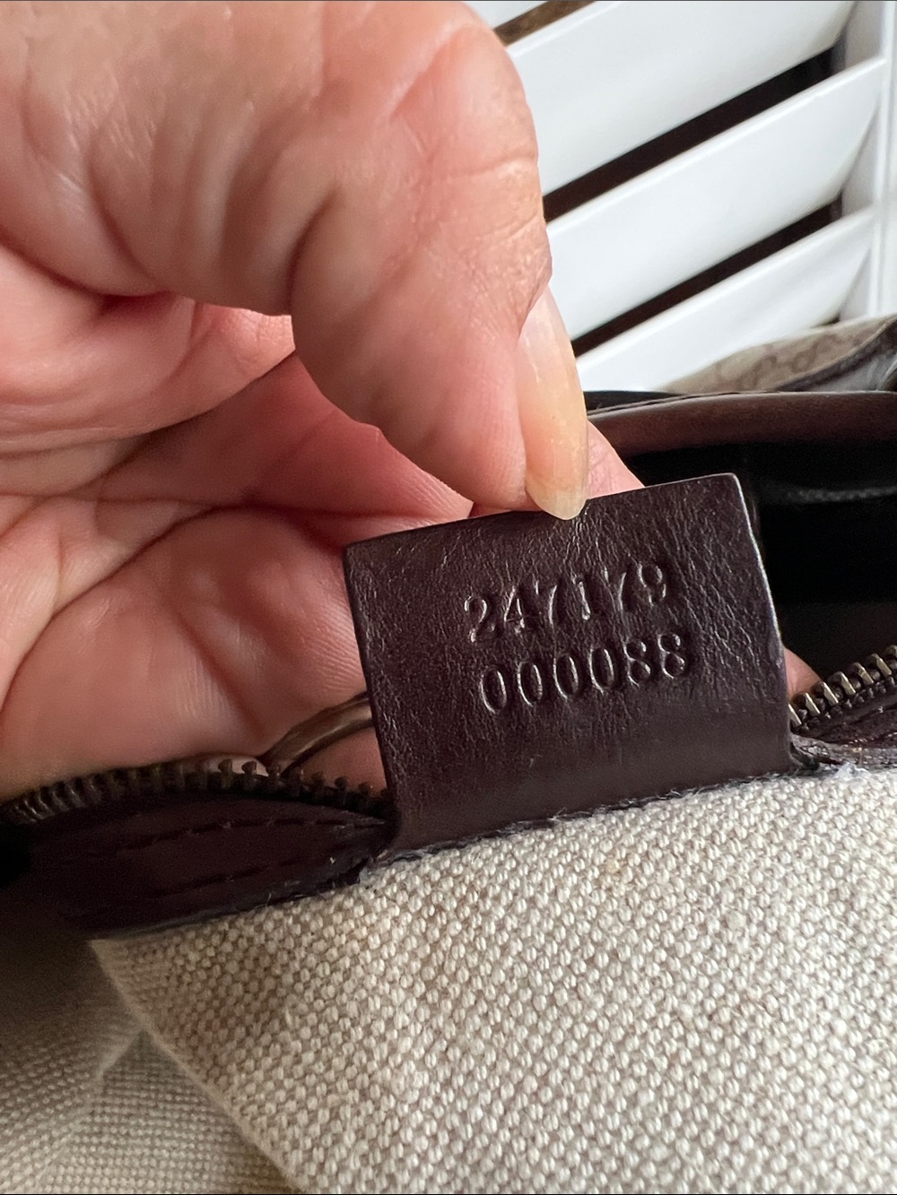 Gucci Brown GG Canvas Top-Handle Satchel with Gold Hardware - Picture 9 of 17